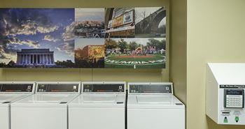 Commercial laundry facility